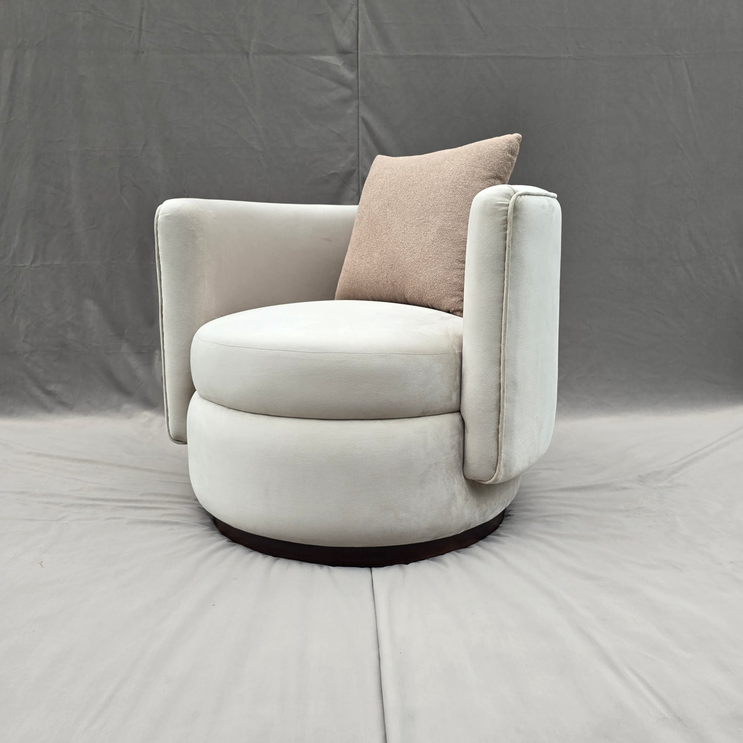 Nora Chair